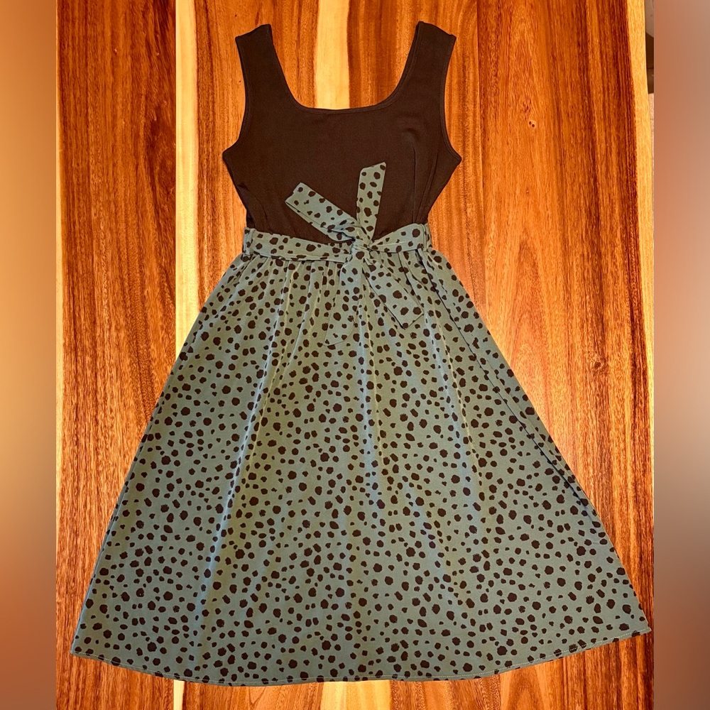 SHEIN Black and Green Polka Dot Midi Dress